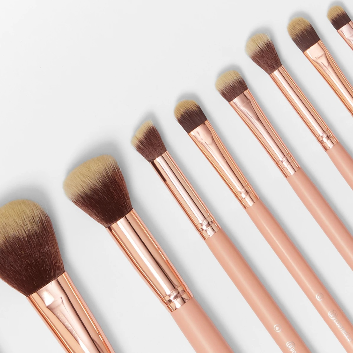 ست 14 عددی براش آرایشی BH Cosmetics به همراه کیف ست 14 عددی براش آرایشی BH Cosmetics به همراه کیف
