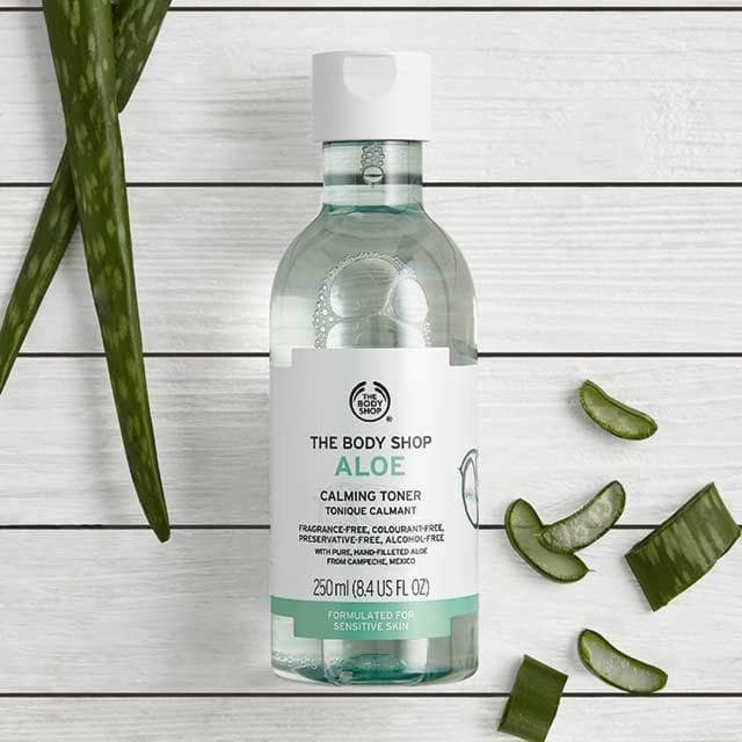تونر تسکین دهنده آلوئه ورا بادی شاپ The Body Shop Aloe Toner حجم 250 میلی لیتر تونر تسکین دهنده آلوئه ورا بادی شاپ The Body Shop Aloe Toner حجم 250 میلی لیتر