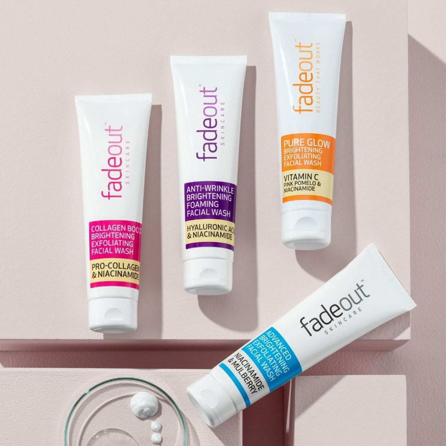 فوم شوینده روشن کننده و کلاژن ساز فیداوت Fadeout Collagen Boost حجم 100 میلی لیتر فوم شوینده روشن کننده و کلاژن ساز فیداوت Fadeout Collagen Boost حجم 100 میلی لیتر