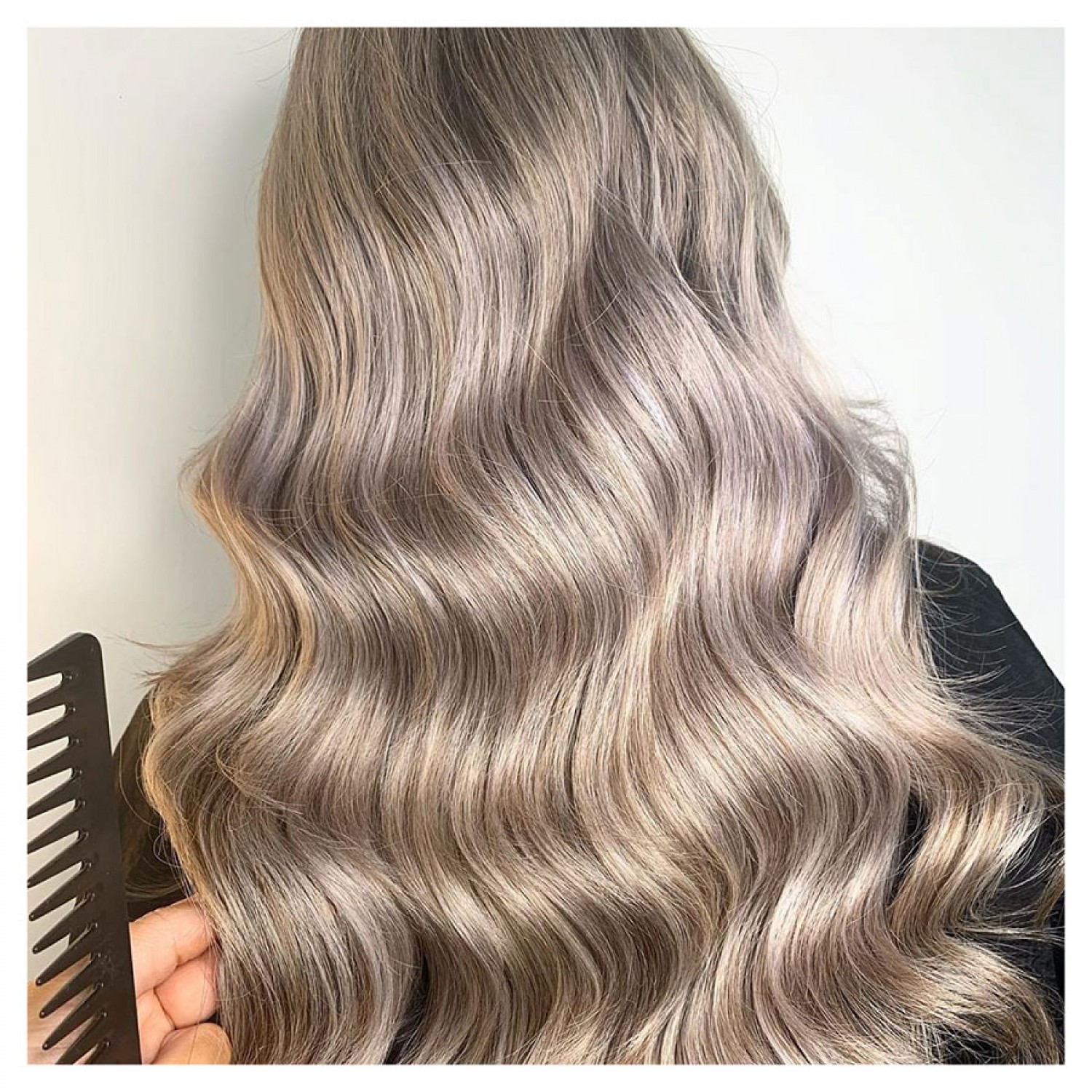 ماسک ترمیم کننده موی حرفه ای لورال سری اکسپرت LOreal Absolute Repair حجم 500 میلی لیتر ماسک ترمیم کننده موی حرفه ای لورال سری اکسپرت LOreal Absolute Repair حجم 500 میلی لیتر