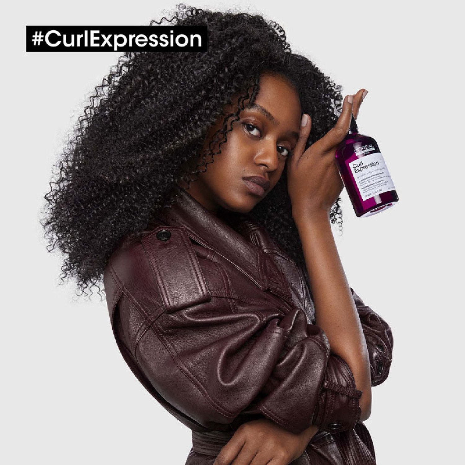 شامپو ژلی حرفه ای مراقبت موهای فر لورال سری اکسپرت LOreal Curl Expression حجم 300 میلی لیتر شامپو ژلی حرفه ای مراقبت موهای فر لورال سری اکسپرت LOreal Curl Expression حجم 300 میلی لیتر
